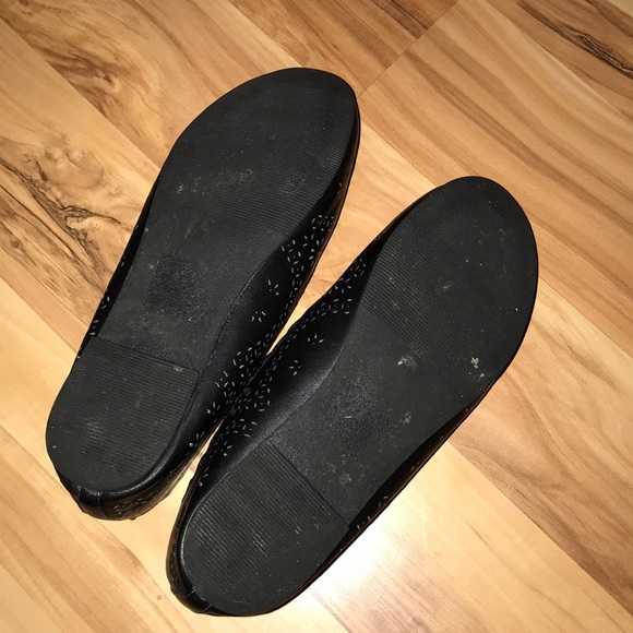 Flats - Picture 2 of 3